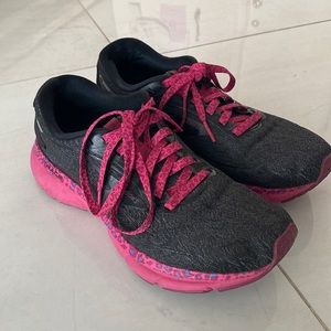 Brooks Trace sneakers